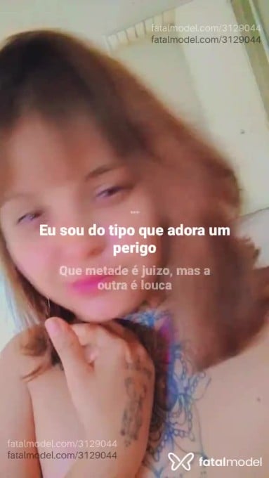 Acompanhante mulher loira (o) de olhos castanhos em Rondonópolis - Pamera
