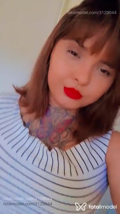 Acompanhante mulher loira (o) de olhos castanhos em Rondonópolis - Pamera