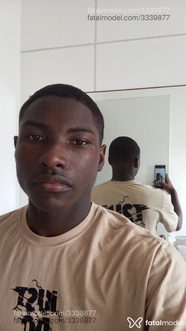 Acompanhante homem com cabelo castanho de olhos pretos em Rio de Janeiro - Kante
