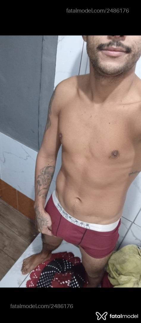 Acompanhante homem morena (o) de olhos pretos em Criciúma Acompanhante homem morena (o) de olhos pretos em Criciúma - Rafael Oliveira