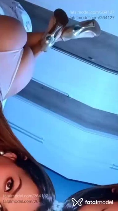Acompanhante mulher trans com cabelo castanho de olhos castanhos em São Lourenço do Sul - Dafinny Msagens