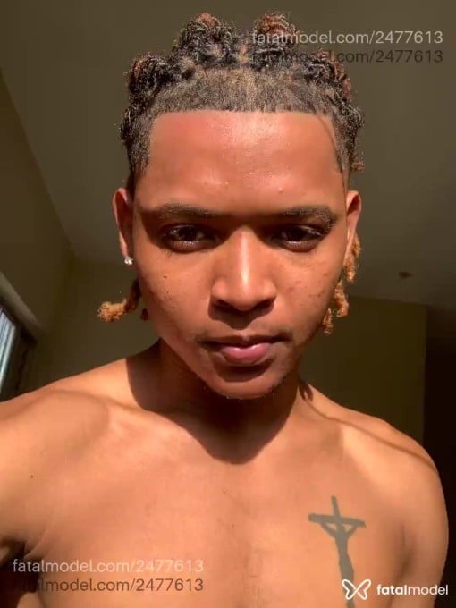 Acompanhante homem com cabelo castanho de olhos castanhos em Campinas - Rafael