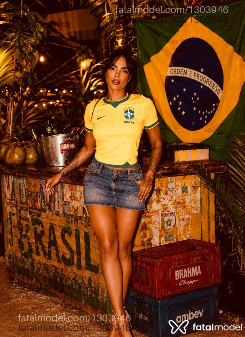 Acompanhante mulher morena (o) de olhos pretos em Goiânia Acompanhante mulher morena (o) de olhos pretos em Goiânia - Aurora Castelli