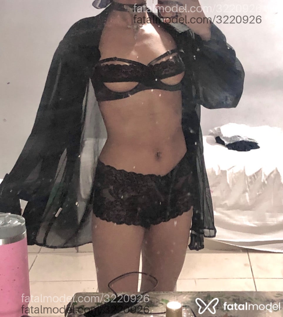 Acompanhante mulher com cabelo colorido de olhos pretos em São Paulo - Luana