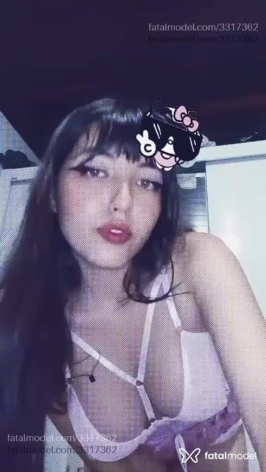 Acompanhante mulher com cabelo colorido de olhos mel em Curitiba - Mylasuaputa