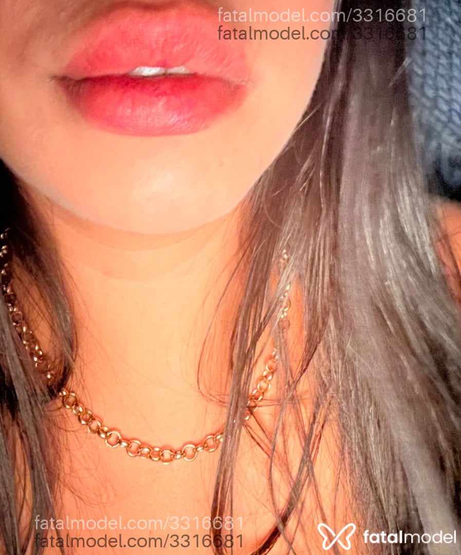 Acompanhante mulher morena (o) de olhos castanhos - Karol Freitas Acompanhante mulher morena (o) de olhos castanhos - Karol Freitas