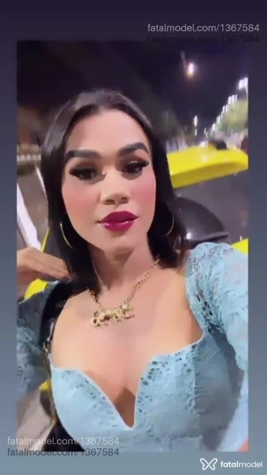 Acompanhante mulher trans morena (o) de olhos mel em Duque de Caxias Acompanhante mulher trans morena (o) de olhos mel em Duque de Caxias - Anne Martinelli