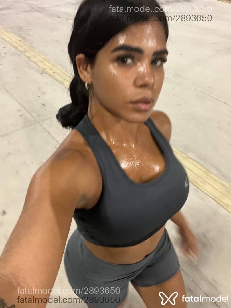 Acompanhante mulher morena (o) de olhos castanhos em Recife Acompanhante mulher morena (o) de olhos castanhos em Recife - Patrícia Azevedo
