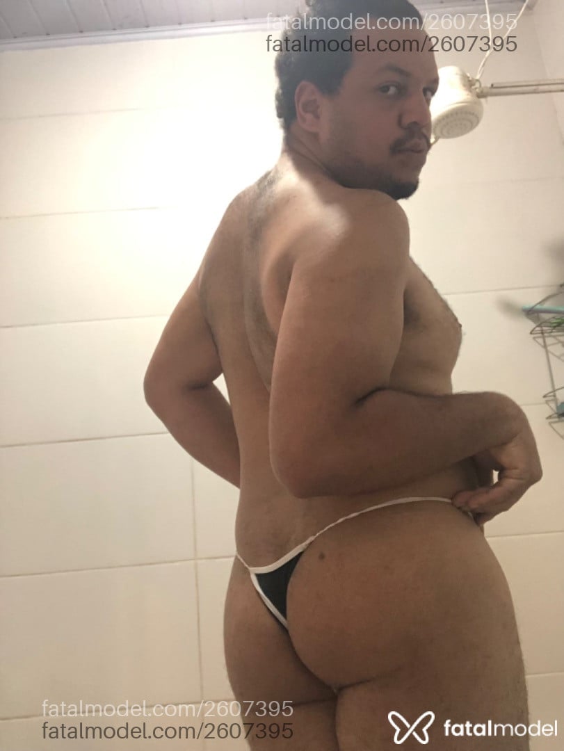 Acompanhante homem com cabelo castanho de olhos castanhos em Frutal Acompanhante homem com cabelo castanho de olhos castanhos em Frutal - úrsula