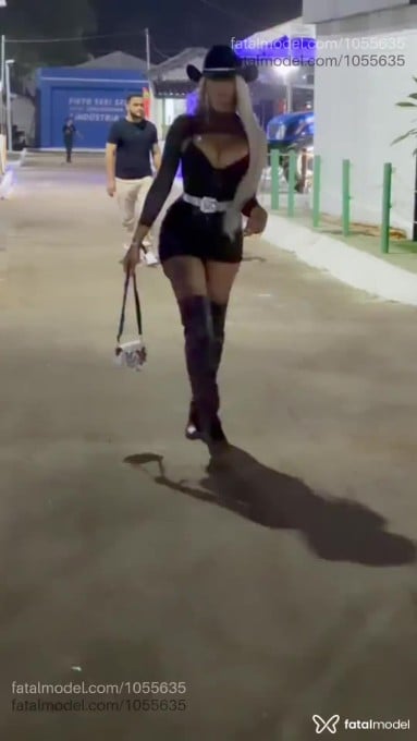 Acompanhante travesti loira (o) de olhos castanhos em Porto Nacional - Nandinha