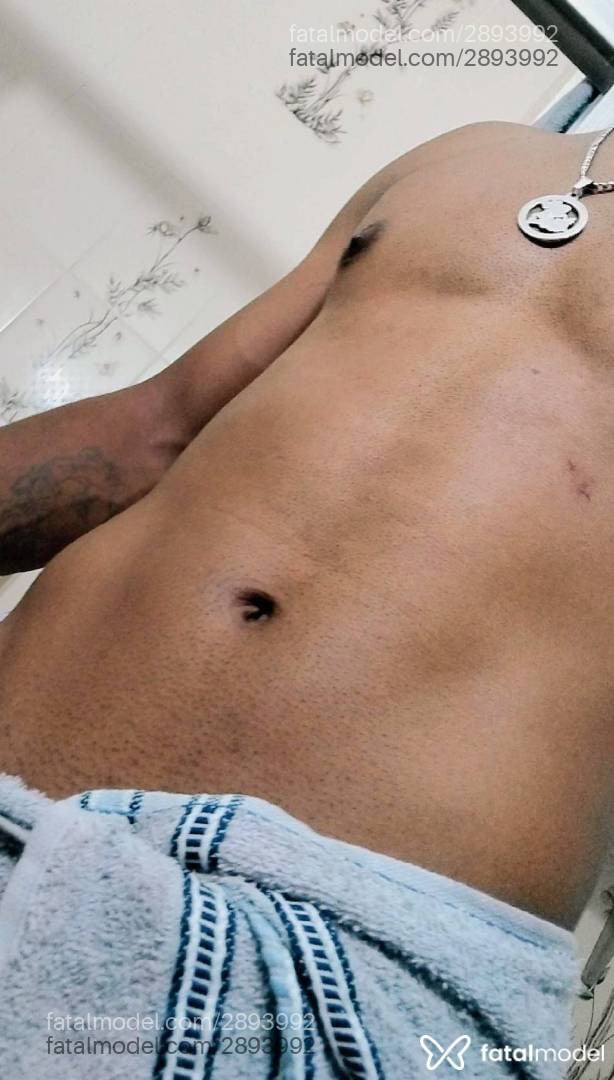 Acompanhante homem morena (o) de olhos pretos em Volta Redonda Acompanhante homem morena (o) de olhos pretos em Volta Redonda - Moreninho