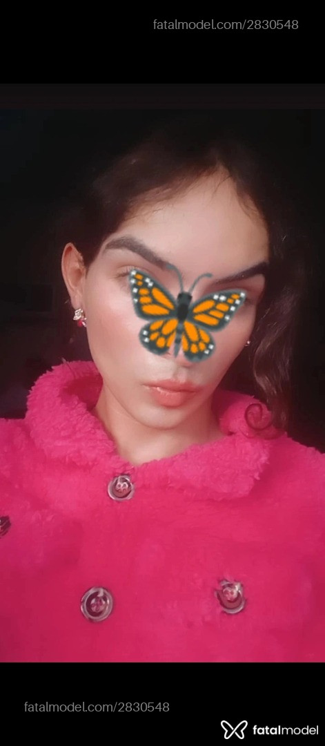 Acompanhante mulher trans com cabelo castanho de olhos castanhos em Videira - Manunes