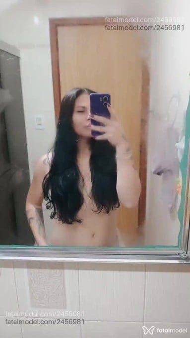 Acompanhante mulher trans morena (o) de olhos castanhos em São Vicente - Lara Mattos