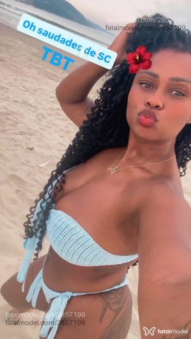 Acompanhante mulher morena (o) de olhos mel em Porto Alegre - Bia