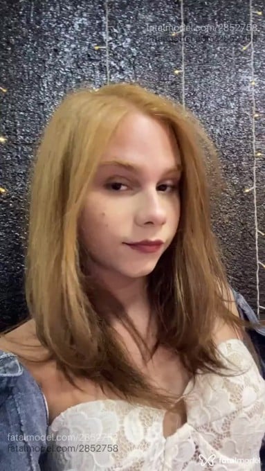 Acompanhante mulher trans com cabelo castanho de olhos castanhos em Virtual - Gabriela