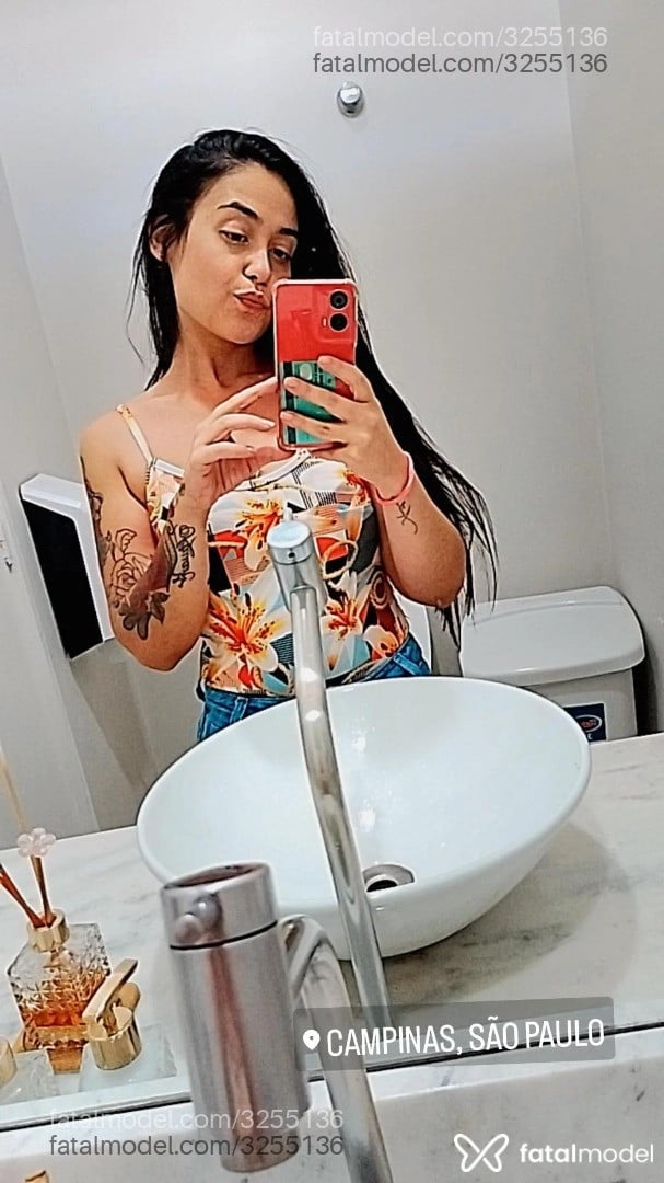 Acompanhante mulher morena (o) de olhos mel em Vargem Grande do Sul Acompanhante mulher morena (o) de olhos mel em Vargem Grande do Sul - Kalline aladiah