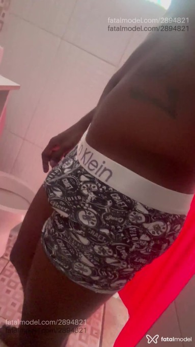 Acompanhante homem morena (o) de olhos castanhos em Virtual - Carter