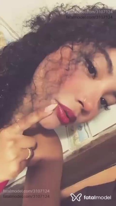 Acompanhante mulher morena (o) de olhos pretos em Ribeirão Preto Acompanhante mulher morena (o) de olhos pretos em Ribeirão Preto - Ester Victoria