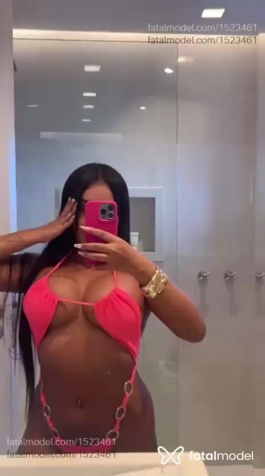 Acompanhante mulher morena (o) de olhos castanhos em Belo Horizonte - Thais adrielle