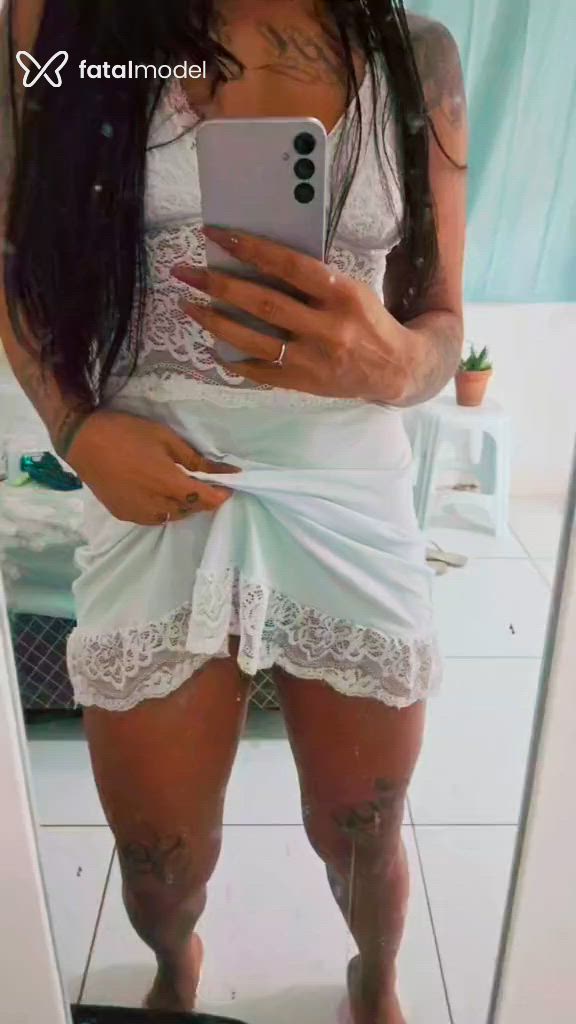 Acompanhante mulher morena (o) de olhos mel - Bruna