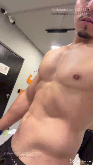 Acompanhante homem morena (o) de olhos castanhos em São Paulo - Vinicius