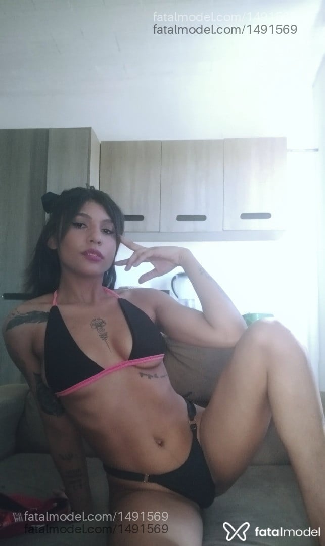 Acompanhante mulher morena (o) de olhos castanhos em Bagé Acompanhante mulher morena (o) de olhos castanhos em Bagé - Valentina Moreira