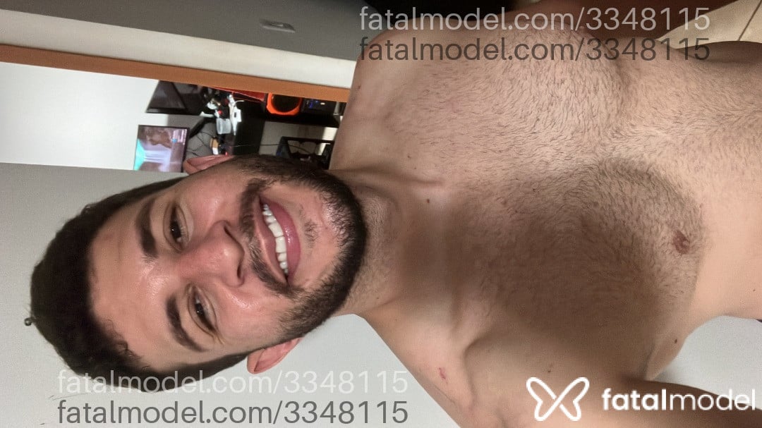 Acompanhante homem com cabelo castanho de olhos castanhos em Goiânia - Fariaz