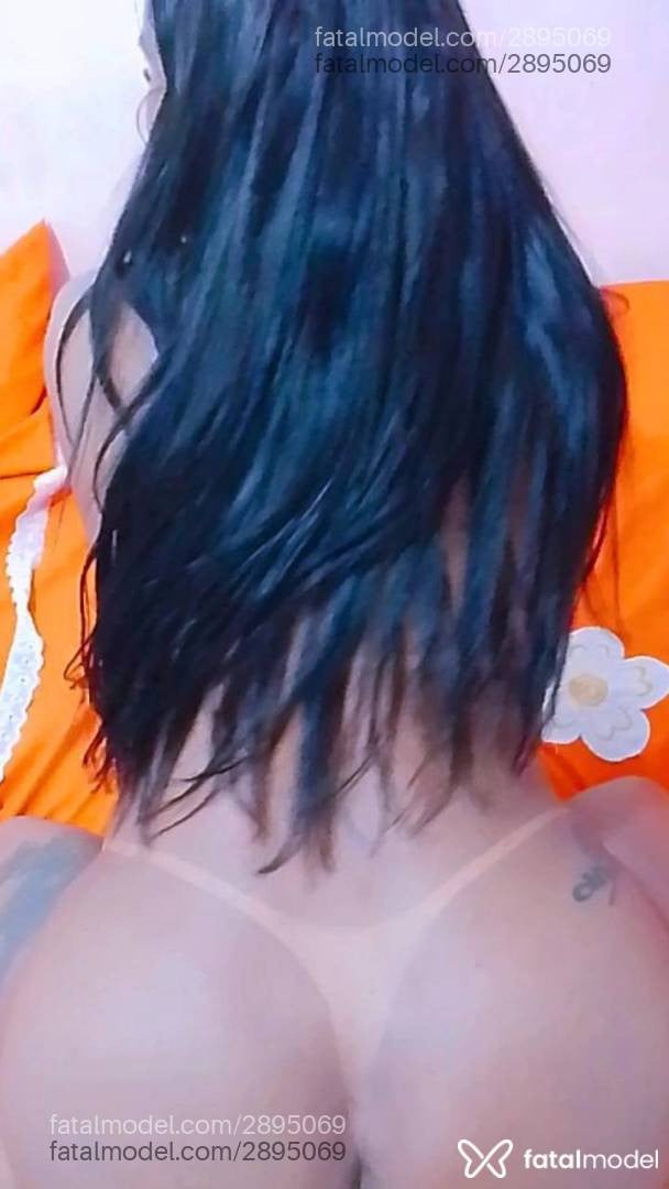 Acompanhante mulher com cabelo castanho de olhos castanhos - Karla Silva