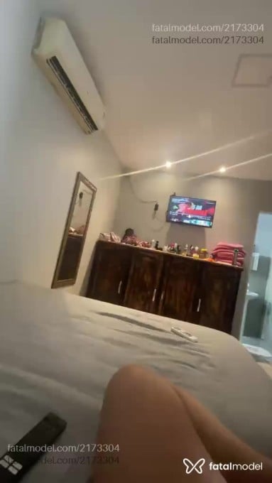 Acompanhante mulher com cabelo castanho de olhos castanhos em Cuiabá - Camilly