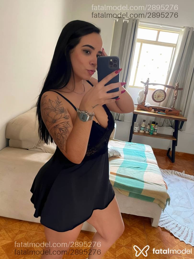 Acompanhante mulher morena (o) de olhos pretos - Lorenn