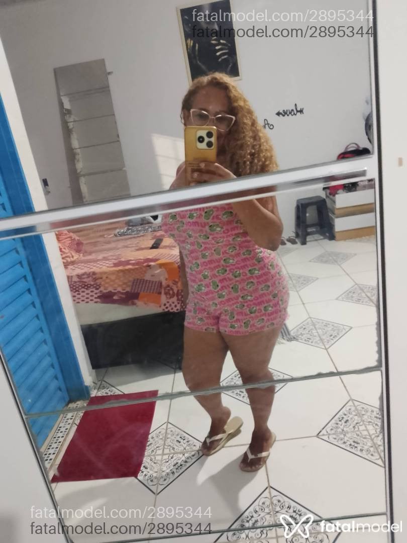 Acompanhante mulher ruiva (o) de olhos castanhos - Kamylla