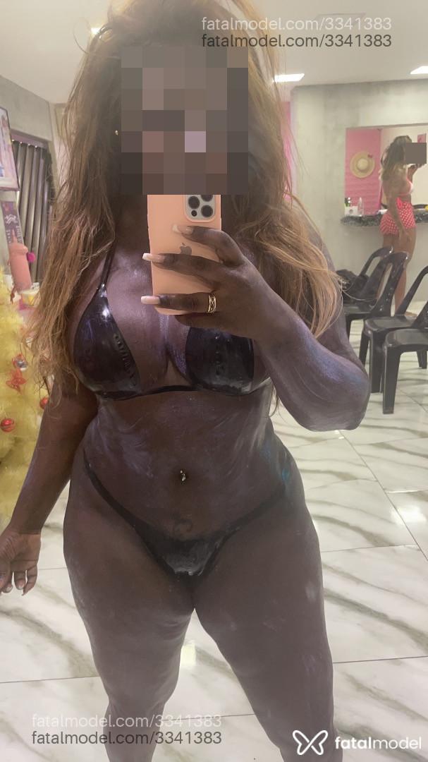 Acompanhante mulher com cabelo colorido de olhos pretos em Rio de Janeiro - Pietra
