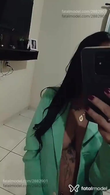 Acompanhante mulher morena (o) de olhos castanhos em Bom Despacho Acompanhante mulher morena (o) de olhos castanhos em Bom Despacho - Aghata