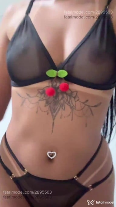 Acompanhante mulher morena (o) de olhos pretos em Chapecó - Sofia