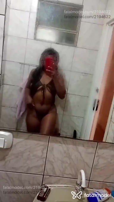 Acompanhante mulher morena (o) de olhos pretos em Florianópolis - Pricesinha