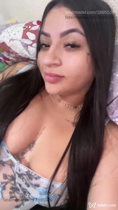 Acompanhante mulher com cabelo castanho de olhos verdes em Russas - Eduarda