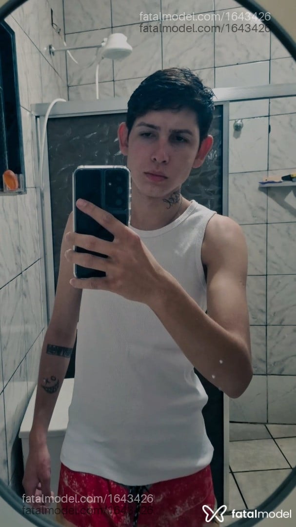Acompanhante homem com cabelo castanho de olhos castanhos em Ribeirão Preto - Gabriel Montanha