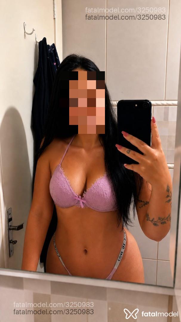 Acompanhante mulher morena (o) de olhos castanhos - Lana Lavarda Acompanhante mulher morena (o) de olhos castanhos - Lana Lavarda