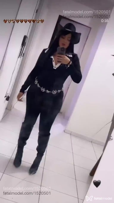 Acompanhante mulher morena (o) de olhos castanhos em Virtual Acompanhante mulher morena (o) de olhos castanhos em Virtual - Maria Timóteo