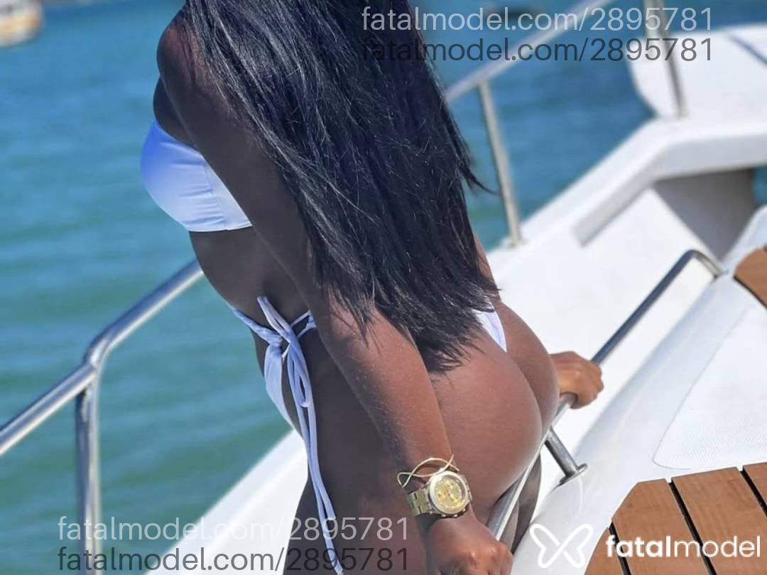 Acompanhante mulher com cabelo castanho de olhos castanhos - Sheylla