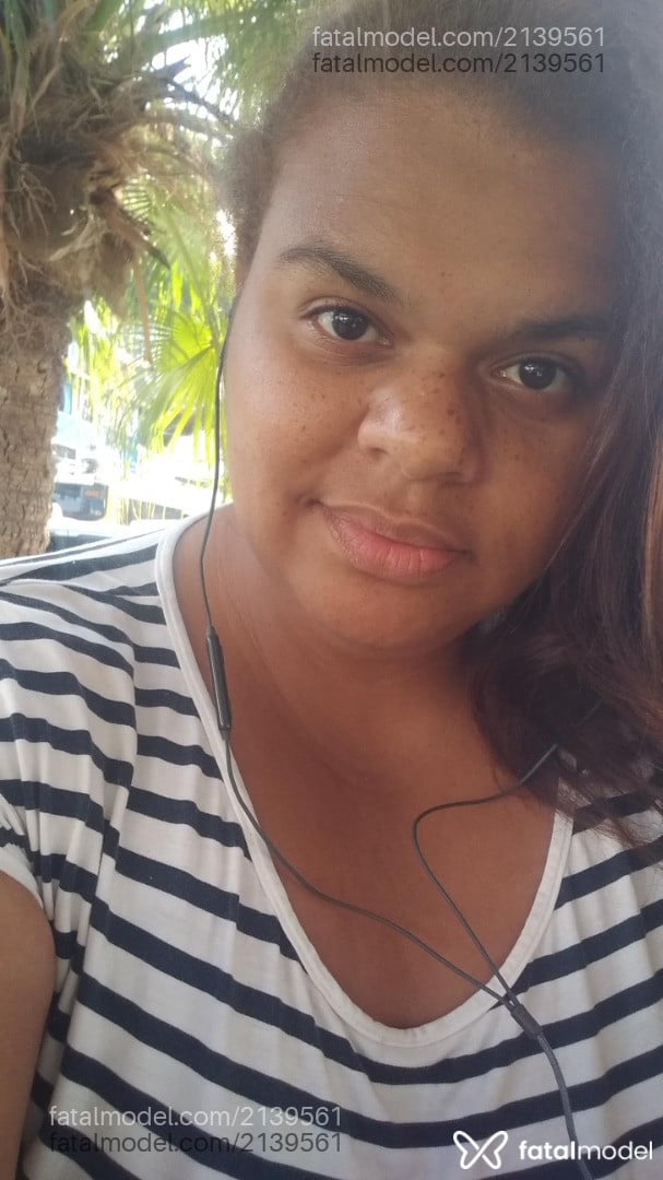 Acompanhante mulher morena (o) de olhos castanhos em Niterói - Lillithy