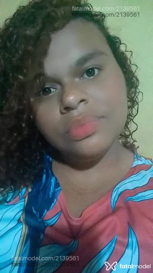 Acompanhante mulher morena (o) de olhos castanhos em Niterói - Lillithy