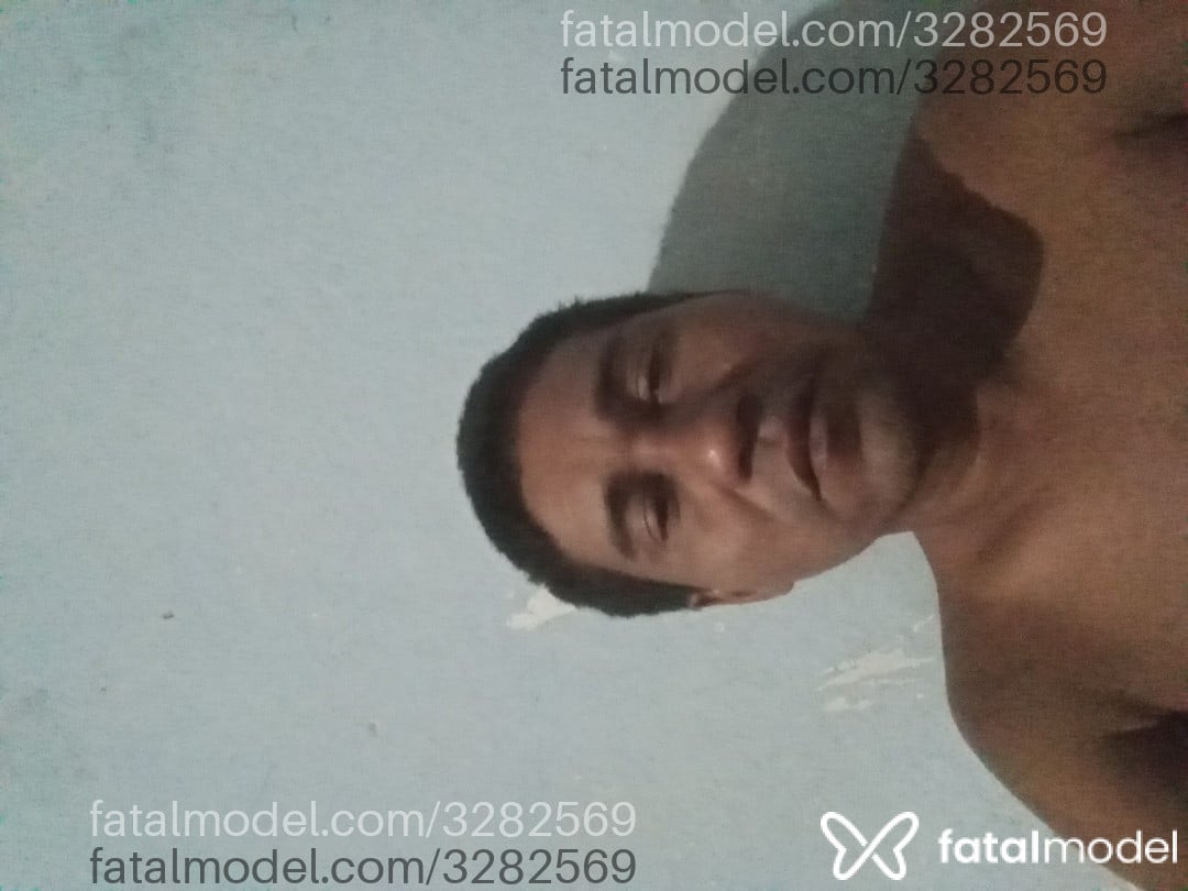 Acompanhante homem morena (o) de olhos castanhos em Atilio Vivacqua - Adail