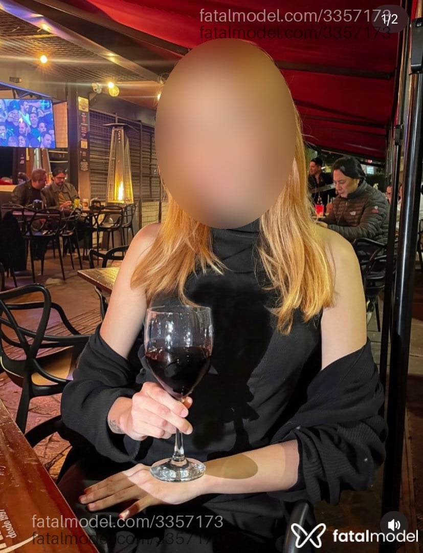 Acompanhante mulher ruiva (o) de olhos mel em Rondonópolis - Liz Ferraz