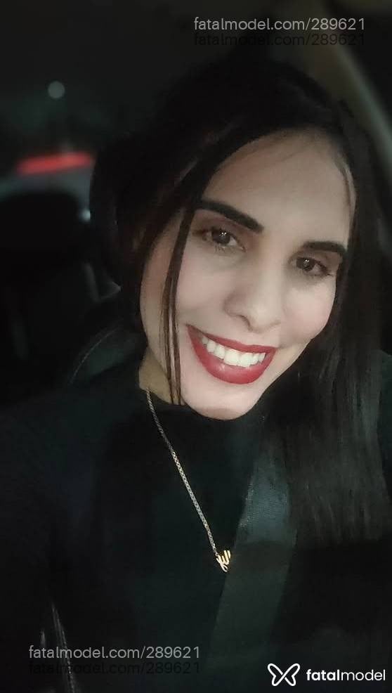 Acompanhante mulher morena (o) de olhos castanhos - Karine Rodrigues