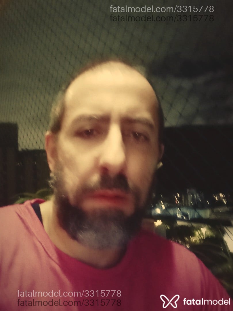 Acompanhante homem com cabelo castanho de olhos castanhos em Guarujá Acompanhante homem com cabelo castanho de olhos castanhos em Guarujá - Silas