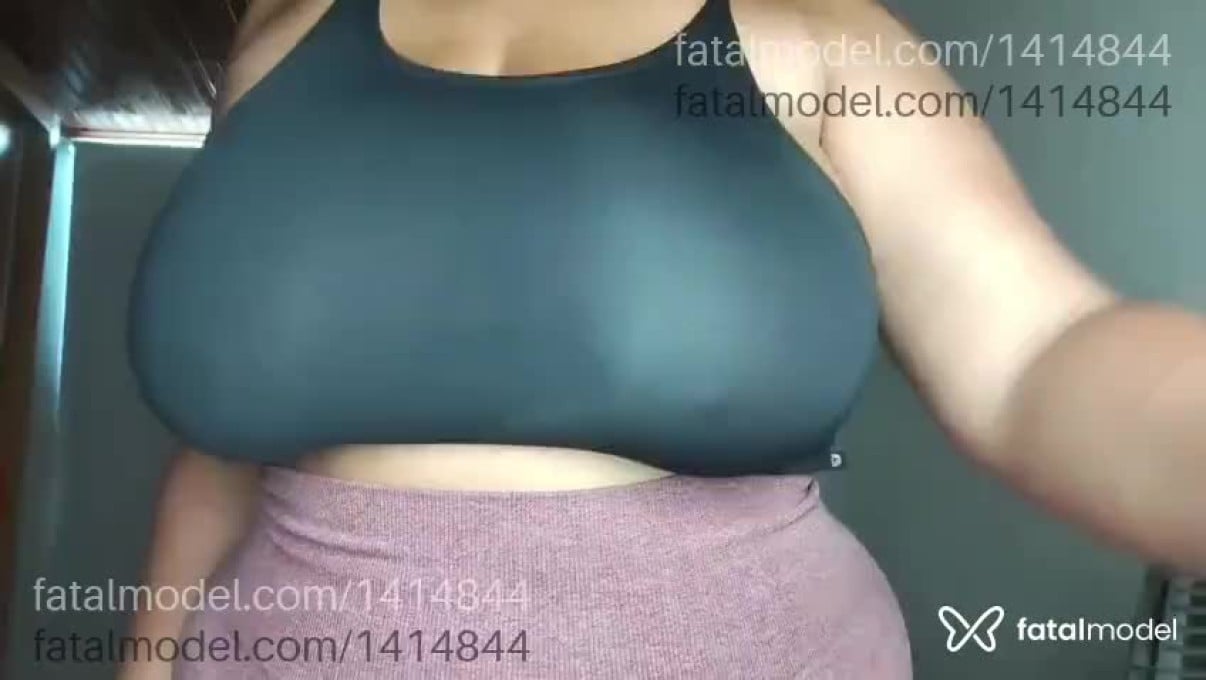 Acompanhante mulher morena (o) de olhos castanhos em Virtual - Flor DeLiz
