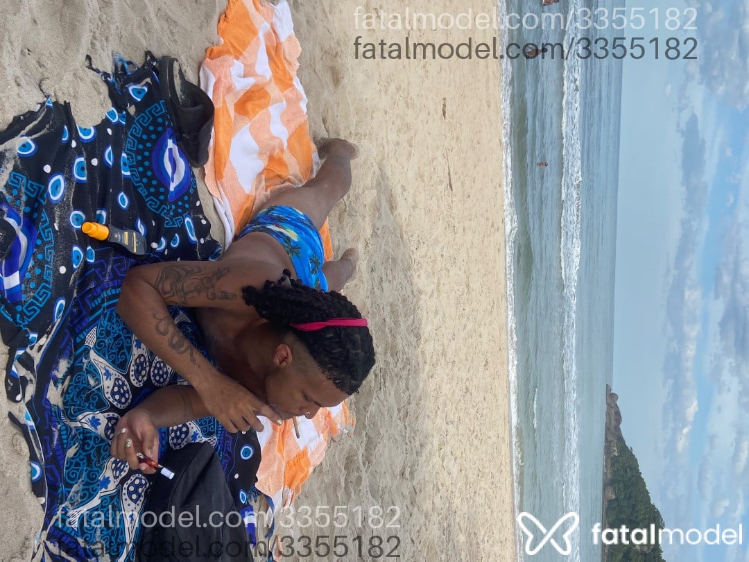 Acompanhante homem morena (o) de olhos castanhos em Virtual - Cauezal