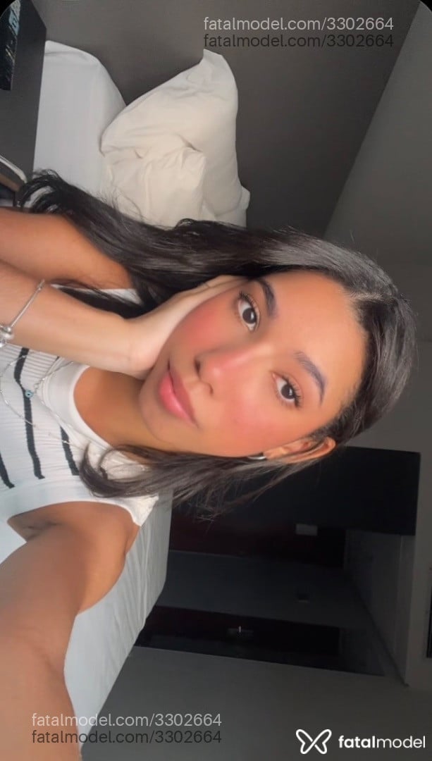 Acompanhante mulher morena (o) de olhos pretos em Belo Horizonte - Yasmin