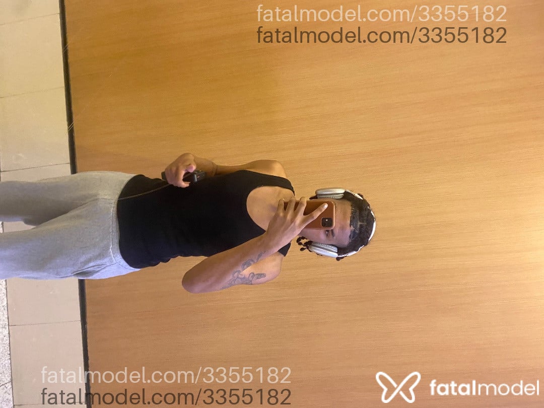 Acompanhante homem morena (o) de olhos castanhos em Virtual - Cauezal
